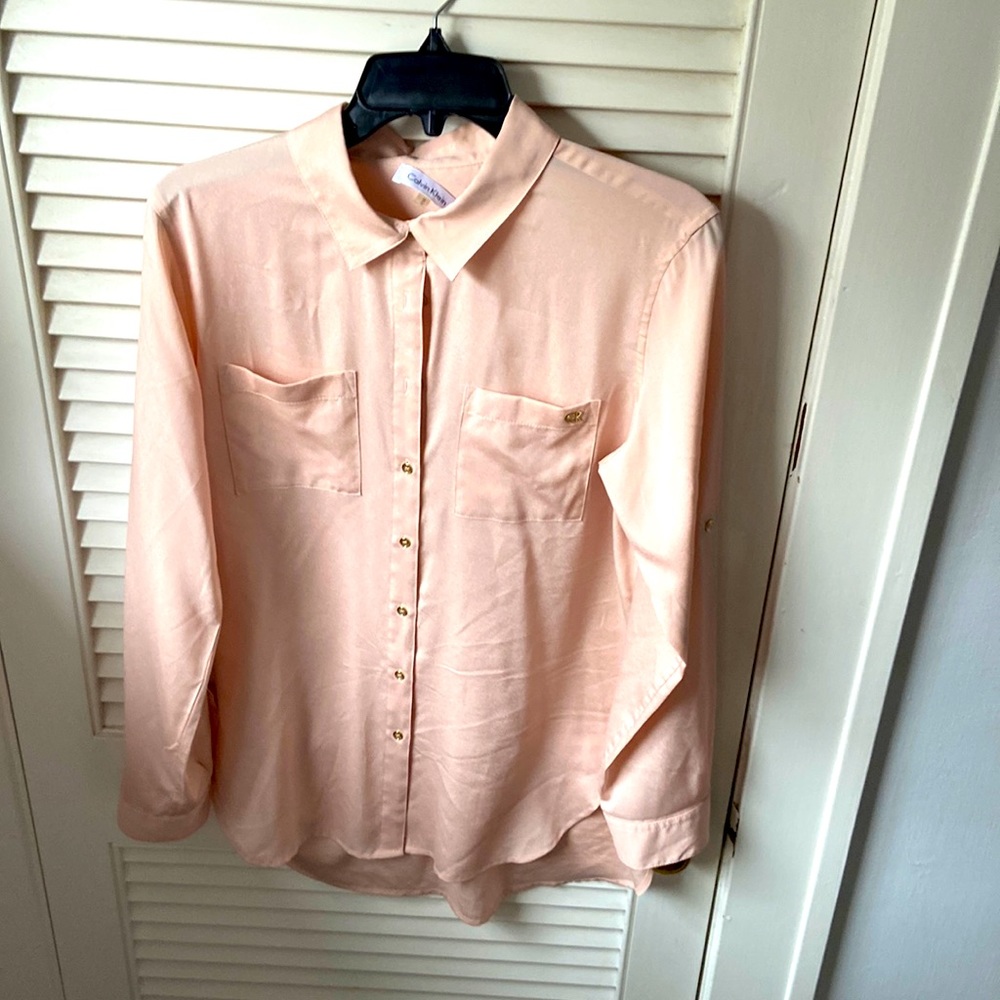 Calvin Klein ladies long sleeve blouse. Pink medium
